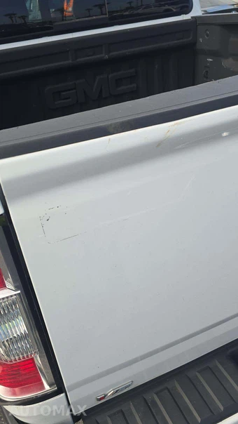 2022 GMC Canyon AT4 Crew Cab Medium Bed 4SB w/Leather - miniatura 19