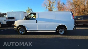 2022 GMC Savana 2500 Base - miniatura 3