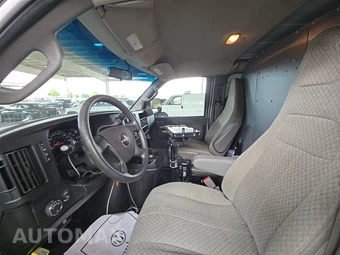 2022 GMC Savana 2500 Cargo Van 1WT 135.2" WB - miniatura 7