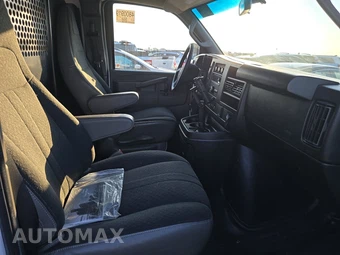 2022 GMC Savana 2500 Cargo Van 1WT 135.2" WB - miniatura 8