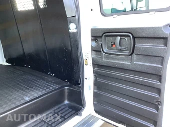 2022 GMC Savana 2500 Cargo Van 1WT 135.2" WB - miniatura 32