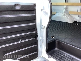 2022 GMC Savana 2500 Cargo Van 1WT 135.2" WB - miniatura 33
