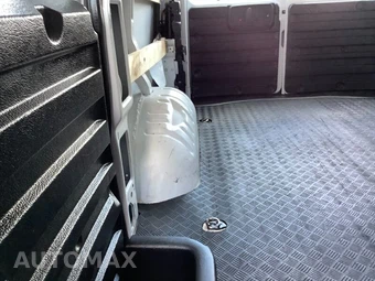 2022 GMC Savana 2500 Cargo Van 1WT 135.2" WB - miniatura 36