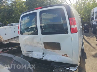 2022 GMC Savana 2500 Cargo Van 1WT 135.2" WB - miniatura 5