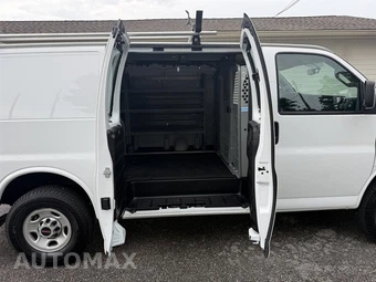 2022 GMC Savana 2500 Cargo Van 1WT 135.2" WB - miniatura 24