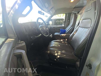 2022 GMC Savana 2500 Cargo Van 1WT 155.2" WB - miniatura 6
