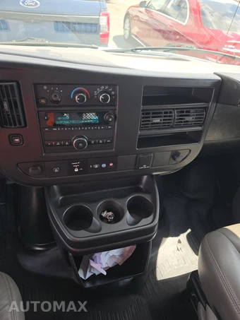 2022 GMC Savana 3500 Cargo Van 1WT 155.2" WB - miniatura 11
