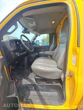 2022 GMC Savana 3500 Cutaway 1WT DRW - miniatura 6