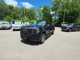 2022 GMC Sierra 1500 AT4 Crew Cab Short Bed