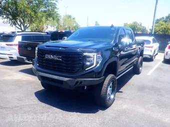 2022 GMC Sierra 1500 Denali Crew Cab Short Bed 5SA