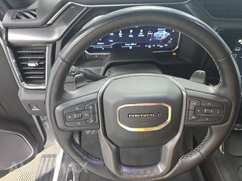 2022 GMC Sierra 1500 Denali Ultimate Crew Cab Short Bed 5SB - miniatura 10