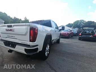 2022 GMC Sierra 2500 Denali HD Crew Cab Medium Bed 5SA - samochód z USA z aukcji Manheim, oferta Kup Teraz w AUTOMAX