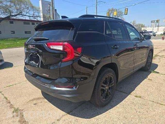 2022 GMC Terrain AT4 4SC – miniatura 3