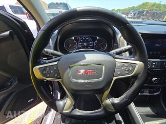 2022 GMC Terrain Denali 5SA - miniatura 10