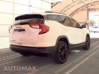 2022 GMC Terrain SLT 4SA - miniatura 4