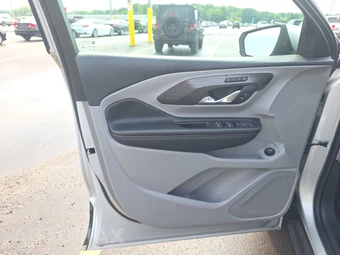 2022 GMC Terrain SLT 4SA - miniatura 9