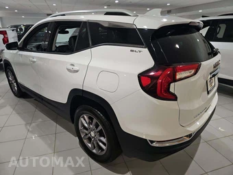 2022 GMC Terrain SLT 4SA - miniatura 2