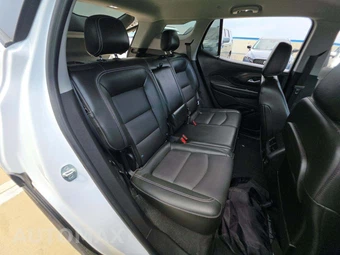 2022 GMC Terrain SLT 4SA - miniatura 16