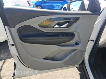 2022 GMC Terrain SLT 4SA – miniatura 9