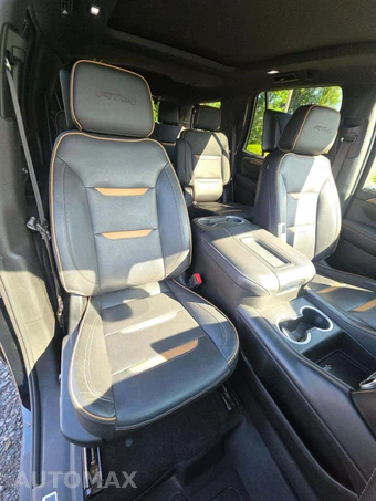 2022 GMC Yukon AT4 - miniatura 16