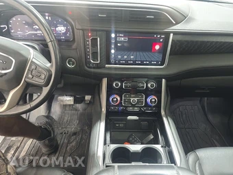 2022 GMC Yukon Denali - miniatura 11