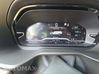 2022 GMC Yukon Denali - miniatura 9