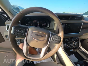 2022 GMC Yukon Denali 5SA - miniatura 10
