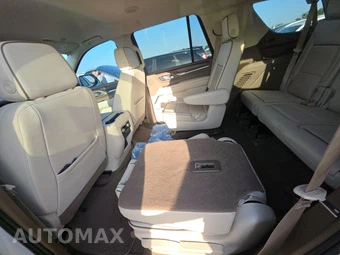 2022 GMC Yukon Denali 5SA - miniatura 13
