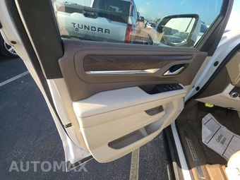 2022 GMC Yukon Denali 5SA - miniatura 9
