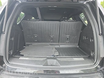 2022 GMC Yukon Denali 5SA - miniatura 17