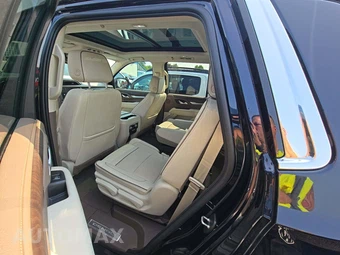 2022 GMC Yukon Denali 5SA - miniatura 13