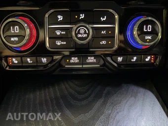 2022 GMC Yukon Denali 5SA - miniatura 29