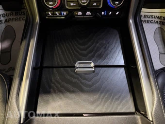 2022 GMC Yukon Denali 5SA - miniatura 30