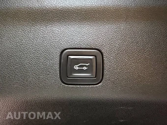 2022 GMC Yukon Denali 5SA - miniatura 49