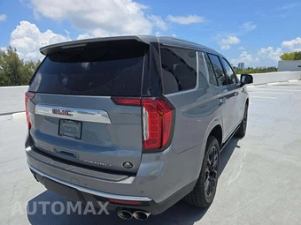 2022 GMC Yukon Denali 5SA - miniatura 3