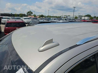 2022 GMC Yukon Denali XL - miniatura 12