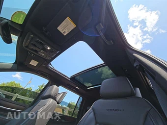 2022 GMC Yukon Denali XL 5SA - miniatura 11