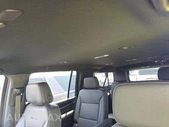 2022 GMC Yukon Denali XL 5SA - miniatura 11