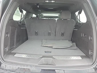 2022 GMC Yukon Denali XL 5SA - miniatura 21
