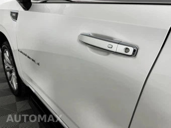 2022 GMC Yukon Denali XL 5SA - miniatura 26