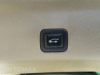 2022 GMC Yukon Denali XL 5SA - miniatura 30