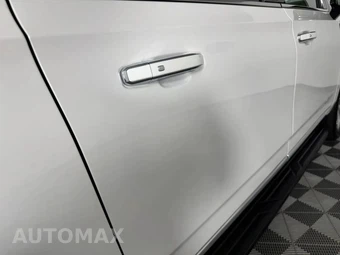 2022 GMC Yukon Denali XL 5SA - miniatura 32