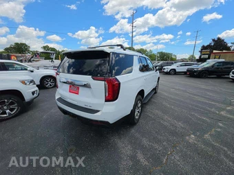2022 GMC Yukon SLE - miniatura 3