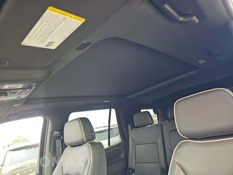 2022 GMC Yukon SLT - miniatura 8