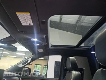 2022 GMC Yukon SLT 4SA - miniatura 17