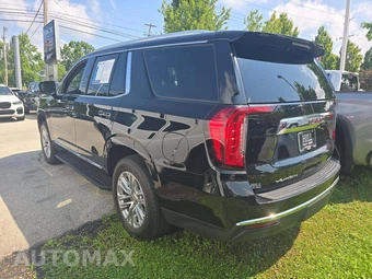 2022 GMC Yukon SLT 4SA - miniatura 2