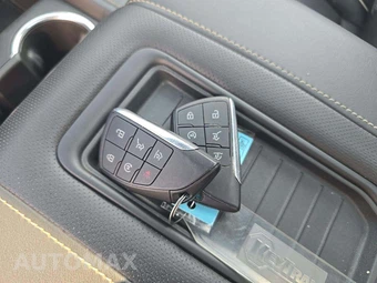 2022 GMC Yukon SLT 4SA - miniatura 8