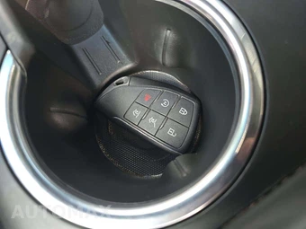 2022 GMC Yukon SLT 4SA - miniatura 8