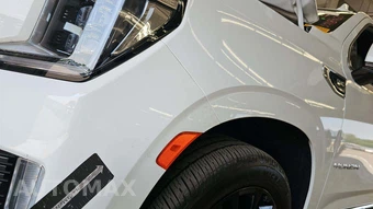2022 GMC Yukon XL SLT 4SA - miniatura 25