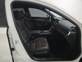 2022 Honda Accord Hybrid Sport - miniatura 8